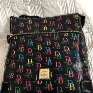 NWOT Dooney & Bourke Rainbow Signature Logo Black Crossbody Bag